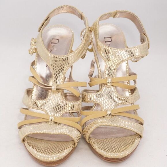 Nicole Miller Metallic Gold Sandal Heels, 7 - Picture 4 of 12